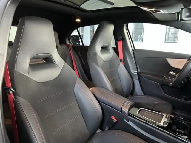 Mercedes-Benz A 35 AMG 4MATIC AMG Line