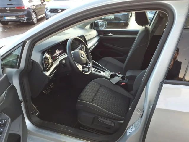 Volkswagen Golf 1.5 eTSI DSG IQ.Drive