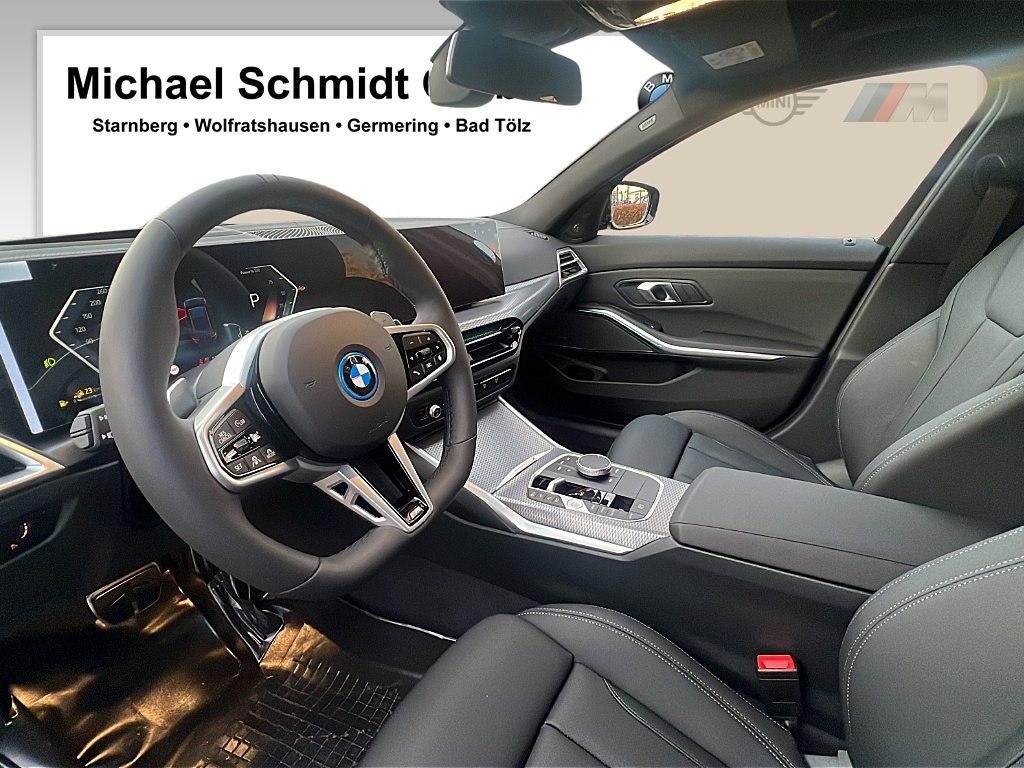 BMW 330 330e M-Sport Touring