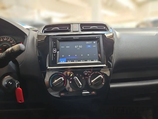 Mitsubishi Space Star Star