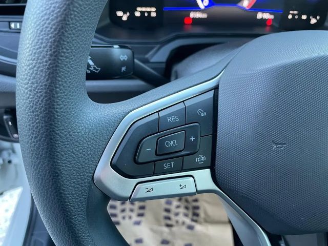 Volkswagen Polo Basis 1,0 Benziner 80PS