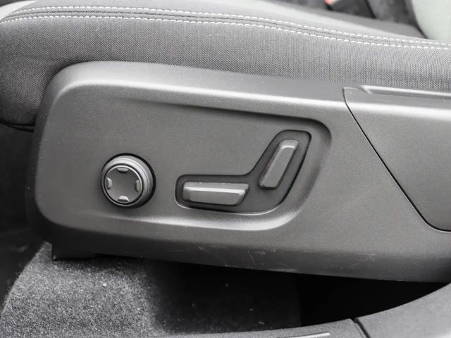 Volvo XC40 Dark Plus