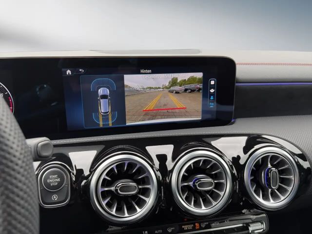 Mercedes-Benz CLA 200 AMG Line Shooting Brake