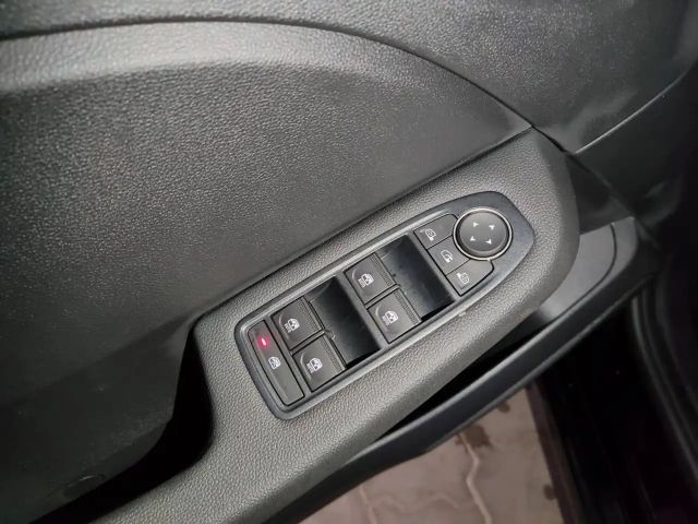 Mitsubishi Colt PLUS 1,0 l T-Benzin,Beheizbares Lenkrad, Sitzheitz