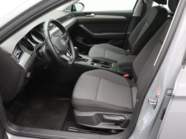 Volkswagen Passat 1.5 TSI DSG Variant