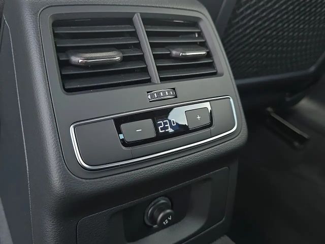 Audi A4 35 TDI S-Line Sedan