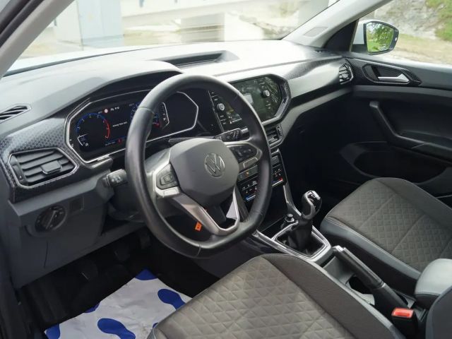 Volkswagen T-Cross Style