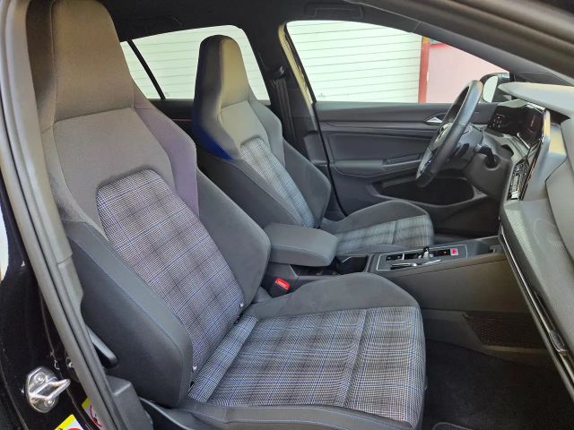 Volkswagen Golf GTE Plus eHybrid