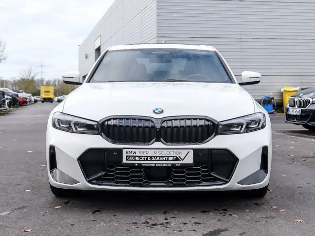 BMW 330 330i M-Sport Sedan