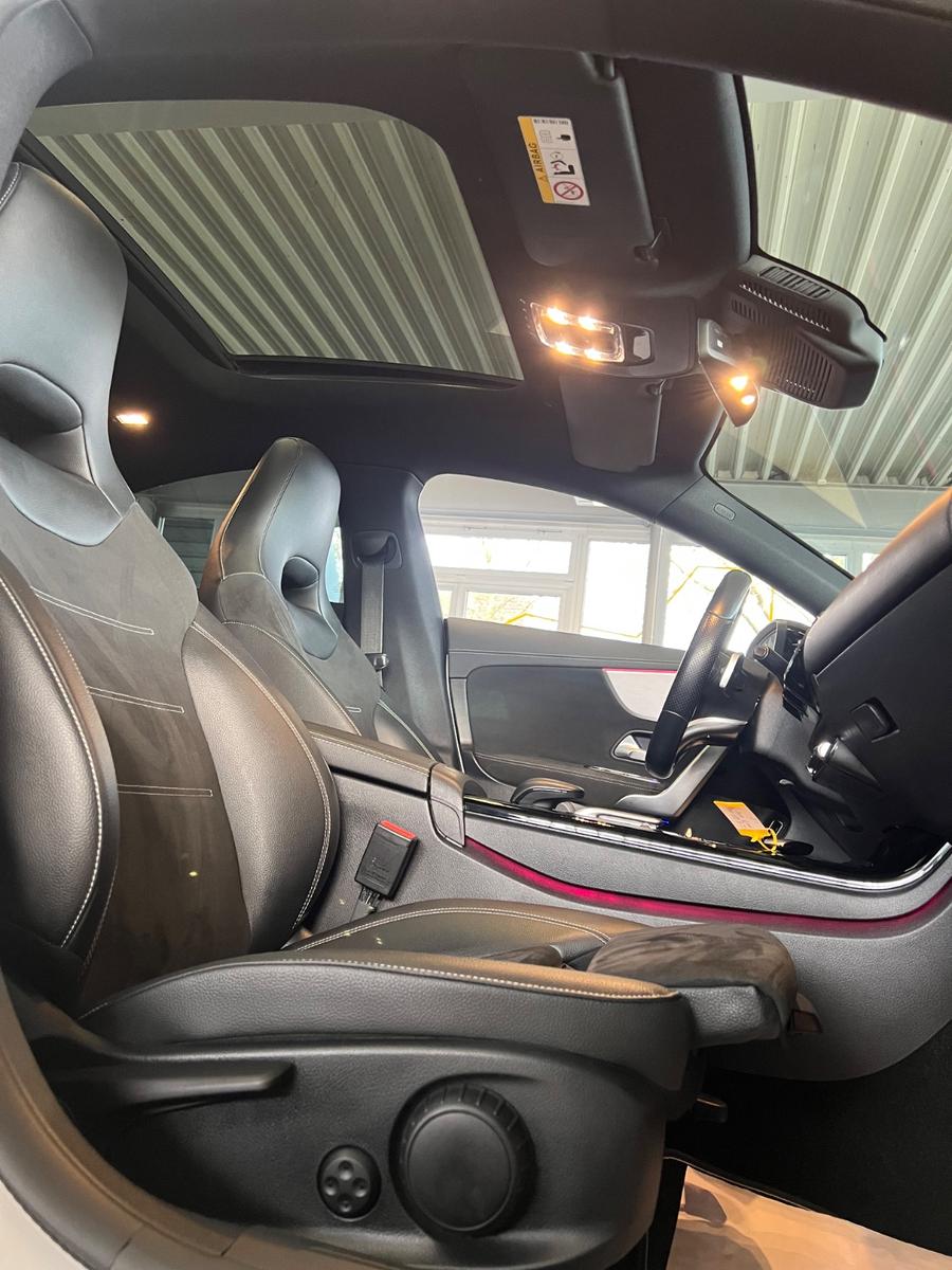 Mercedes-Benz CLA 200 AMG Line