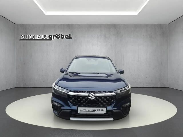 Suzuki S-Cross Hybrid