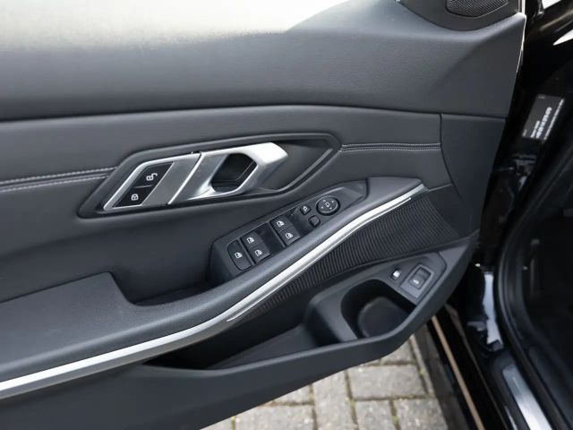 BMW 330 330e Sport Line Touring