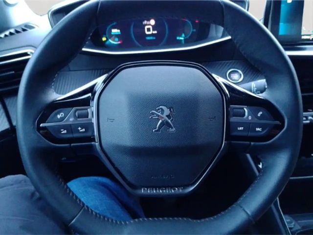 Peugeot 2008 Allure Pack PureTech