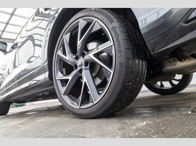 Audi RS Q3 Quattro S-Tronic