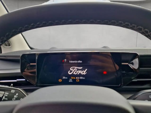 Ford Explorer Extended range RWD