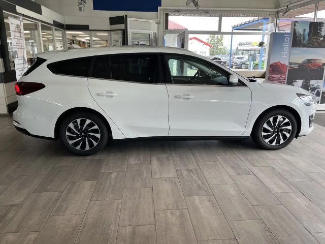 Ford Focus Titanium Wagon