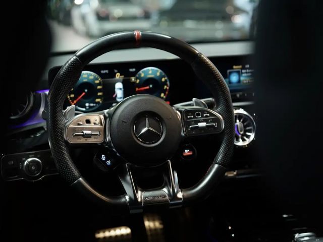 Mercedes-Benz A 35 AMG 4MATIC AMG Line