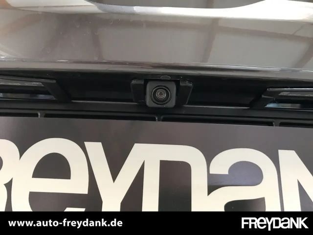 Mazda 2 Homura SkyActiv e-Skyactiv