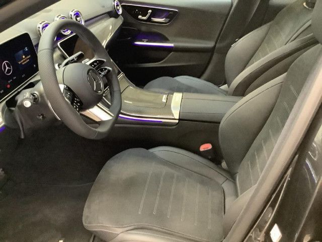 Mercedes-Benz C 180 AMG Line Sedan