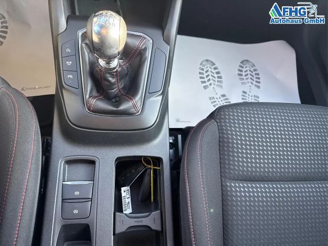 Ford Focus EcoBoost ST Line Style Wagon