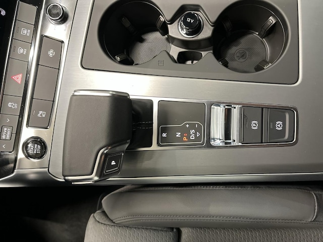 Audi A6 55 TFSI Quattro S-Tronic Sedan