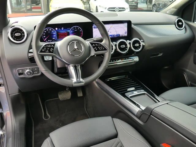 Mercedes-Benz B 180 Progressive