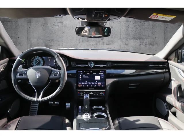 Maserati Quattroporte Modena