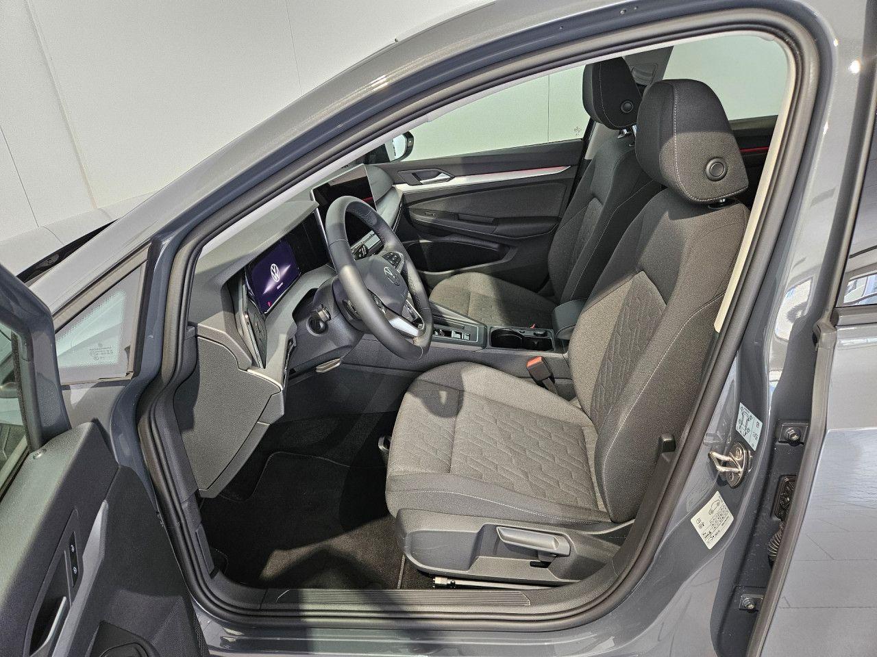 Volkswagen Golf 1.5 eTSI DSG Life