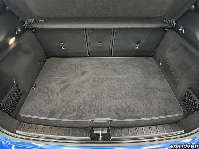 Mercedes-Benz GLA 180 AMG Line