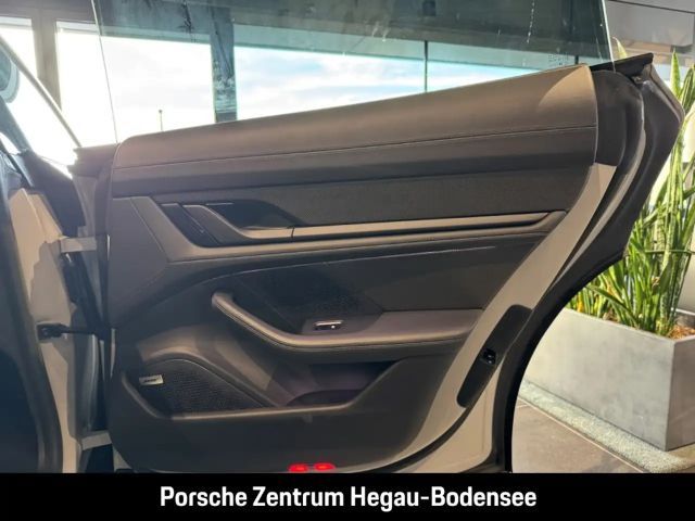 Porsche Taycan Cross Turismo Turbo