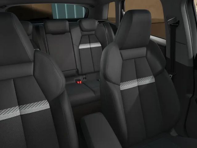 Audi Q4 e-tron 45 / Navi+, Standklima, LED, RFK, WP