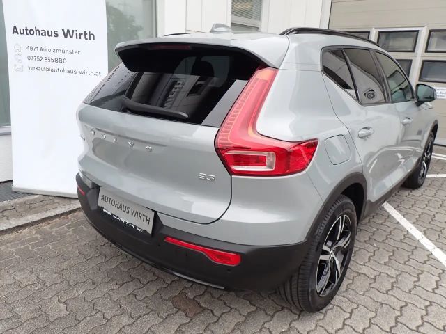 Volvo XC40 Dark Plus
