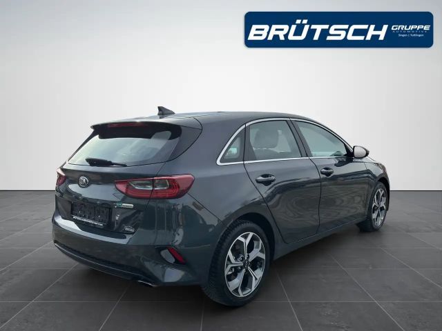 Kia Ceed CRDi Hybrid Spirit