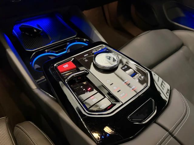 BMW M5 Touring,FrozenMatt,AHK,Panorama,B&W,Leasing,neu