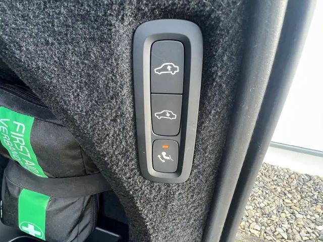 Volvo XC90 AWD Dark T8 Ultimate