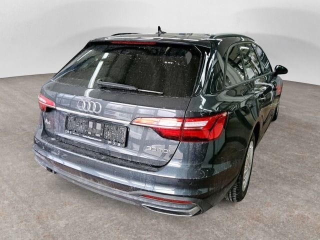 Audi A4 30 TDI Avant S-Tronic