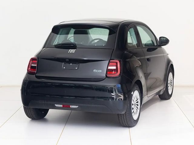 Fiat 500e 42 kWh