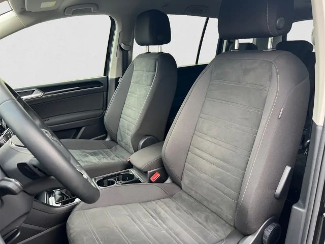 Volkswagen Touran DSG Highline R-Line