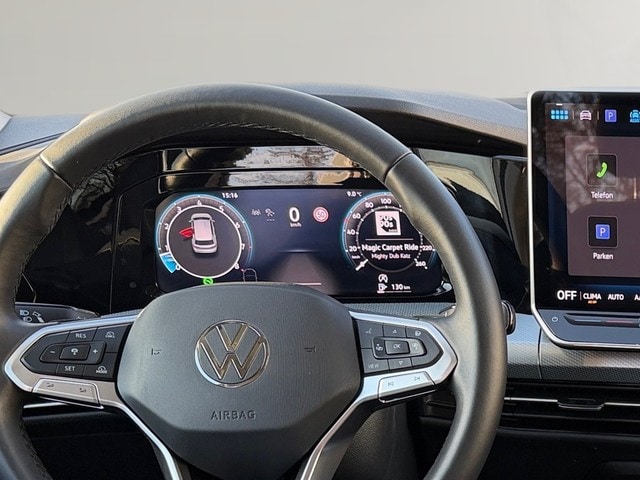 Volkswagen Golf 1.5 eTSI DSG Golf VIII