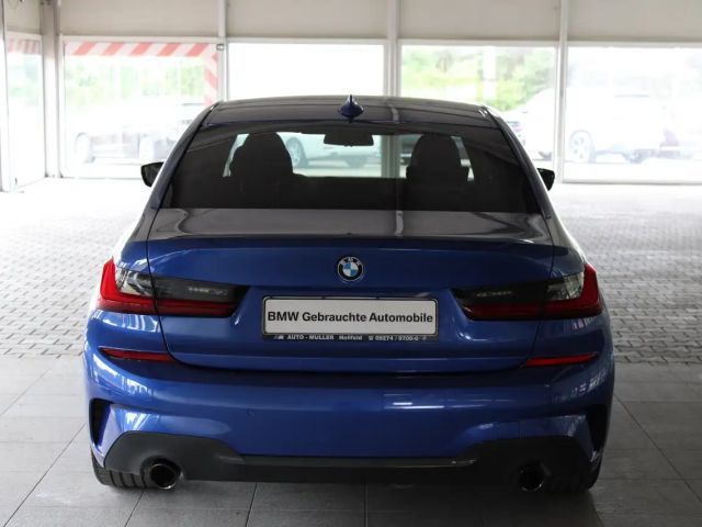 BMW 320 320d M-Sport Sedan xDrive