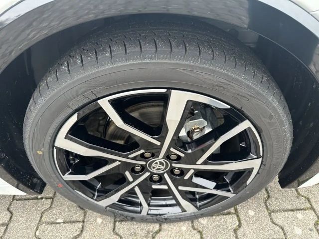 Toyota Prius Executive Plug-in