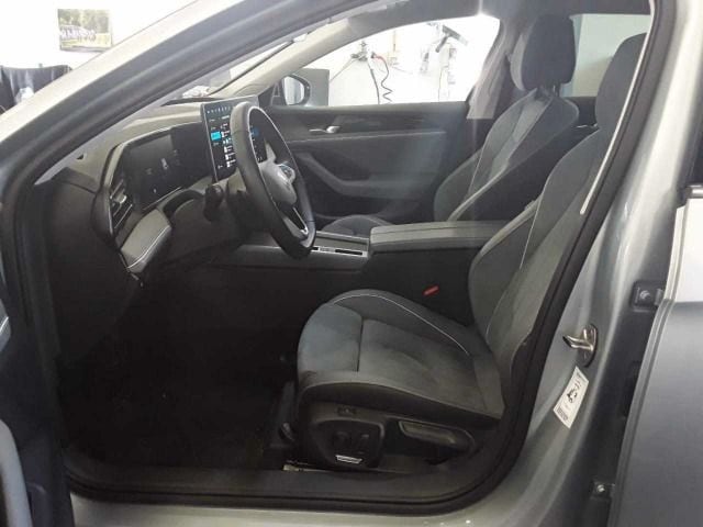 Volkswagen Passat 1.5 eTSI Business DSG