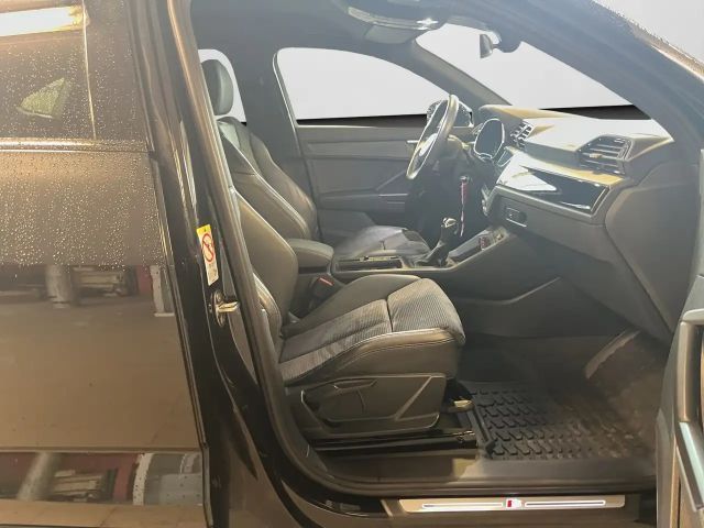 Audi Q3 35 TFSI S-Line