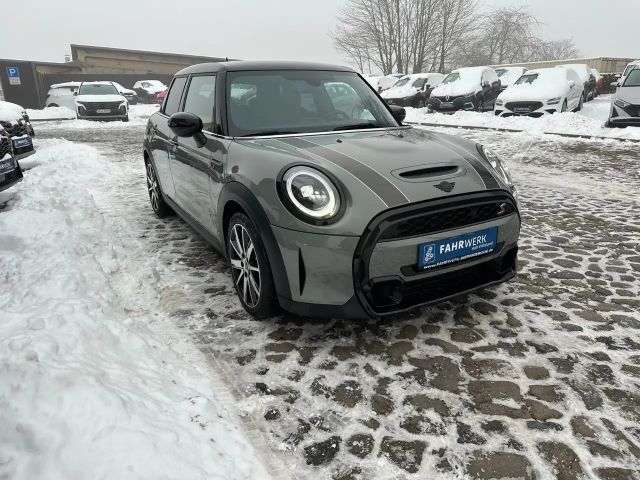 MINI Cooper S 5-deurs