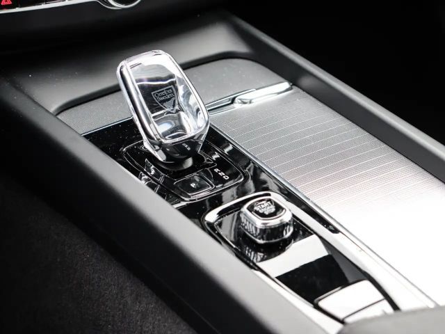 Volvo XC60 AWD Plus Recharge T8