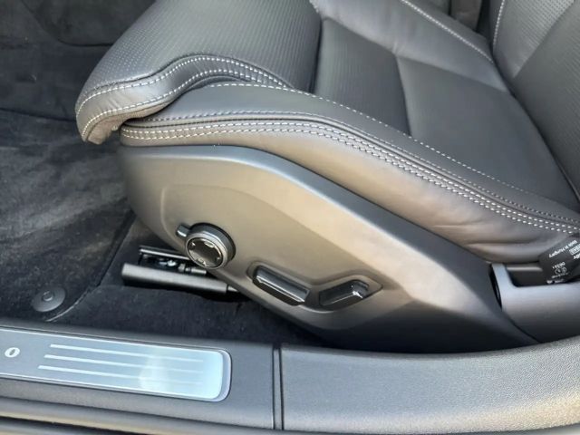 Volvo V90 AWD Dark T6 Ultra