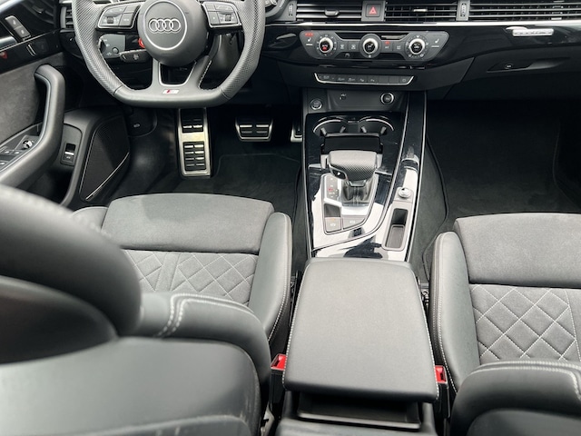 Audi A4 40 TFSI Avant Quattro S-Line S-Tronic