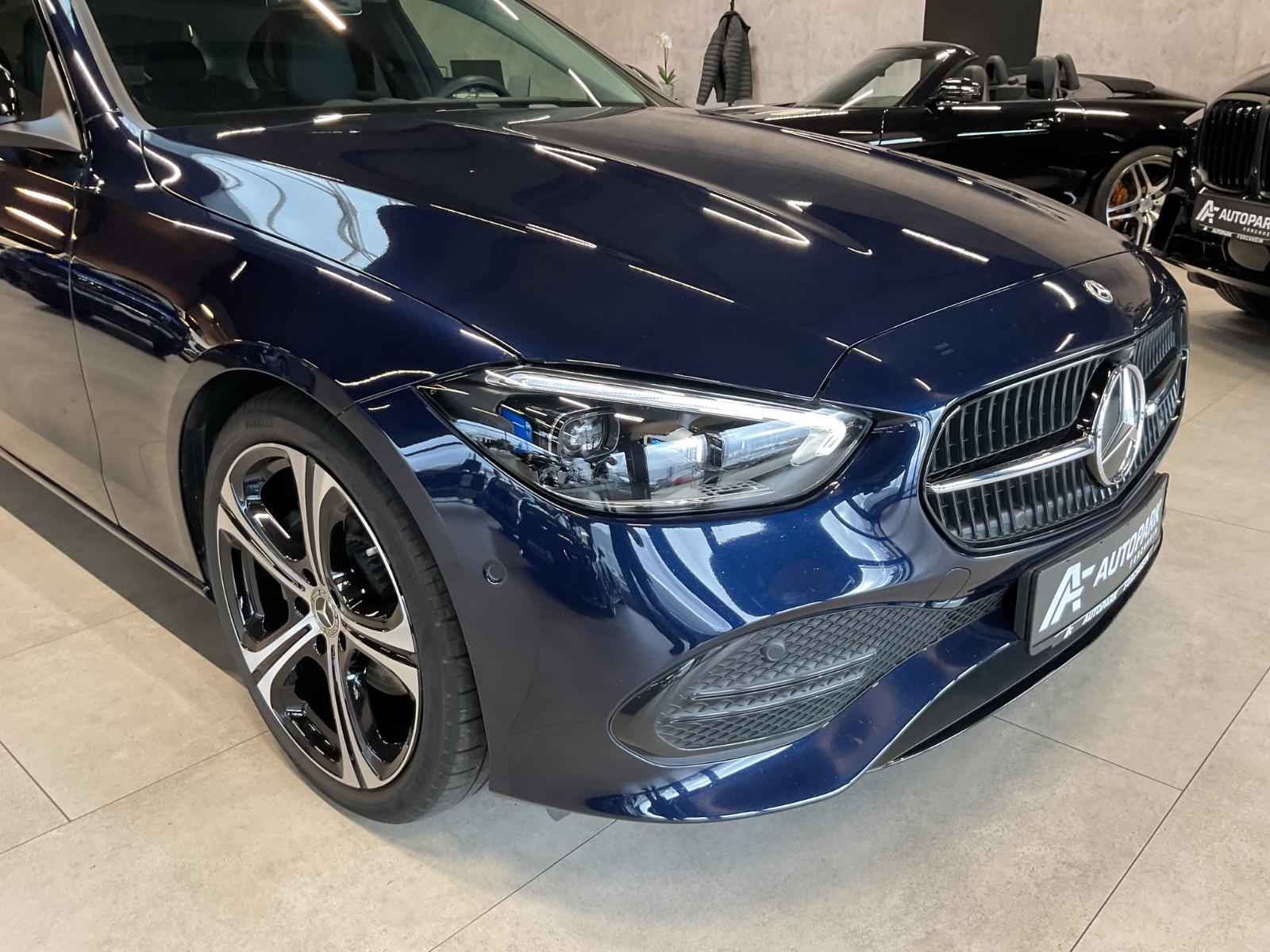 Mercedes-Benz C 200 AVANTGARDE Sedan