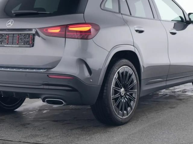 Mercedes-Benz GLA 220 4MATIC AMG Line