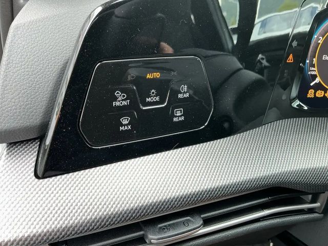 Volkswagen Golf DSG Sport